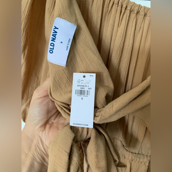 NWT Tan Waist Defined Puff Sleeves w/ Tie Back- Small - Picture 8 of 14